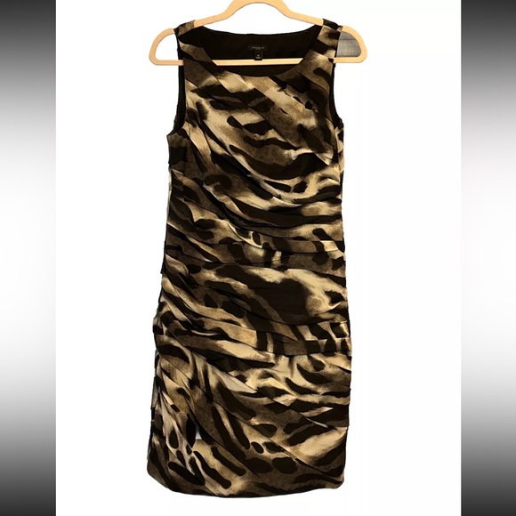 Ann Taylor Dresses & Skirts - Ann Taylor Size 10 NWOT Women’s Ruched Dress Animal Print Sleeveles